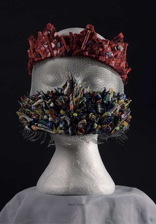 Ronit's mosaic mask crown shown in Poznań